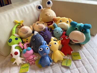 Nintendo Tokyo/Osaka Pikmin Plush Set of 14 All Star Collection