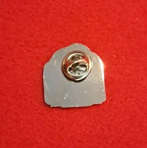 McDonalds 2003 Collector Club Pinback Convention Enamel Pin - Picture 4 of 4