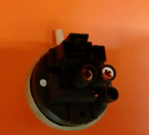 Waschmaschine HOTPOINT WDL520 P UK C Druckschalter