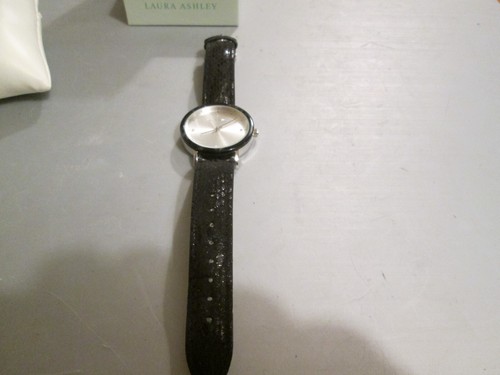 Laura Ashley Ladies Watch (LA2011BK) including Original Box - Picture 4 of 14