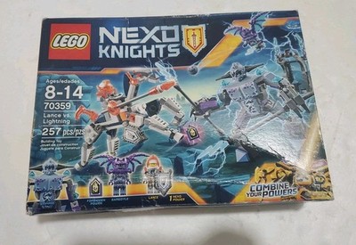 LEGO Nexo Knights: Lance vs. Lightning (70359) 2017- box damage