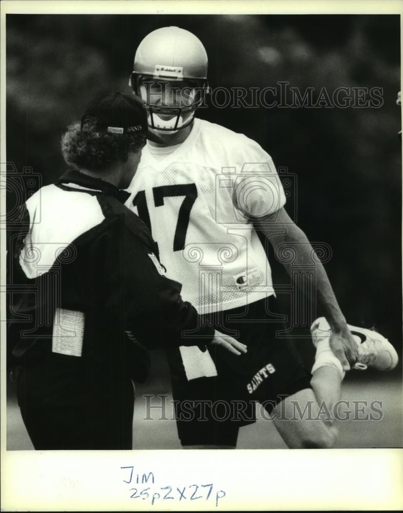 1994 Press Photo Jim Everett, Saints Football Player with Carl Smith