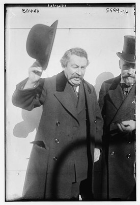 Photo:Aristide Briand Returning to France 1921 Washington Arms Conference