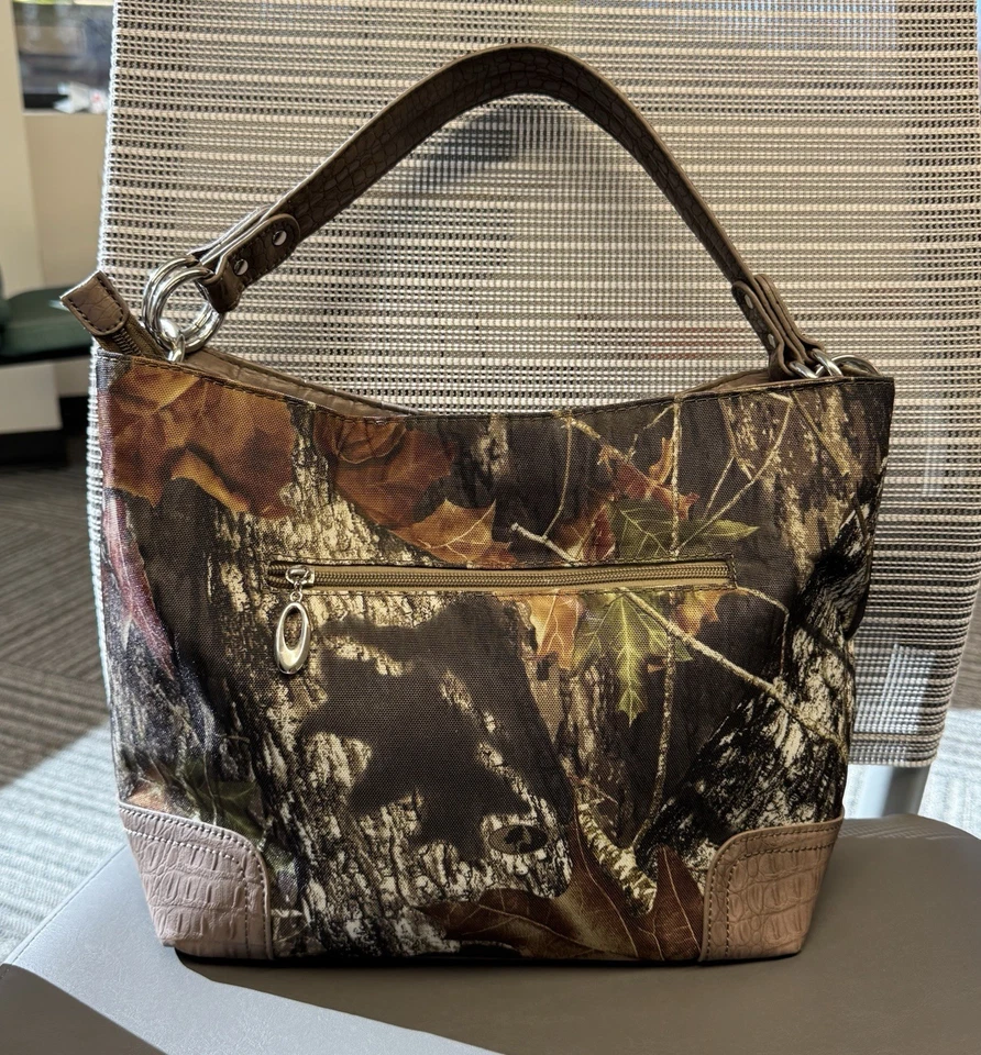 Bolso de Hombro Para Mujer Realtree Camuflado Marrón Imitación Cuero Borde Metal Anillos Bolso Prense Foto 2 de 4