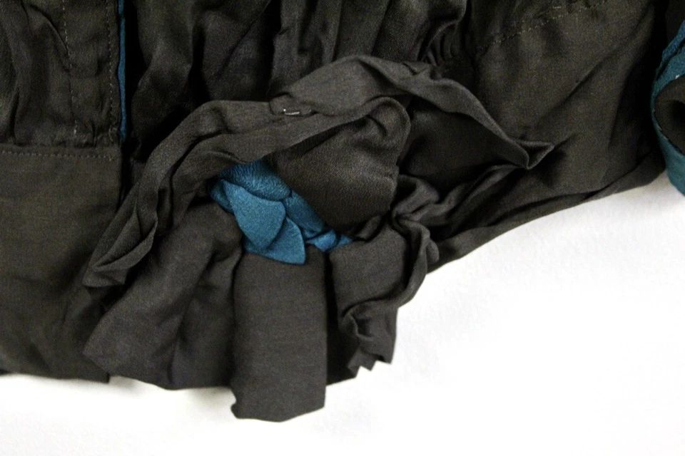 Blusa mediana eduardiana antigua gris seda con ribete turquesa busto de paloma L XL Foto 2 de 4