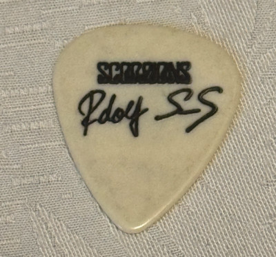 SCORPIONS RUDOLF SCHENKER GUITAR PICK VINTAGE TOUR STAGE-USED
