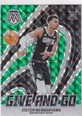 2023-24 Panini Mosaic NBA No. 12 Victor Wembanyama Rookie Green Prizm
