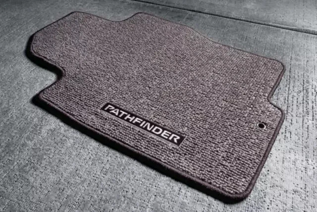 Alfombrillas originales Nissan Pathfinder 2009-2012 carbón 3 filas Foto 2 de 2