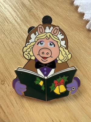 Miss Piggy Pin Muppet Christmas Carol 30th Anniversary Mystery Collection