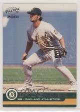 2001 Pacific Hobby LTD 66/70 Eric Chavez #301 0q3