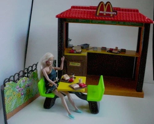 Mattel Vintage 1982 Barbie Loves McDonalds Restaurant Playset with Doll