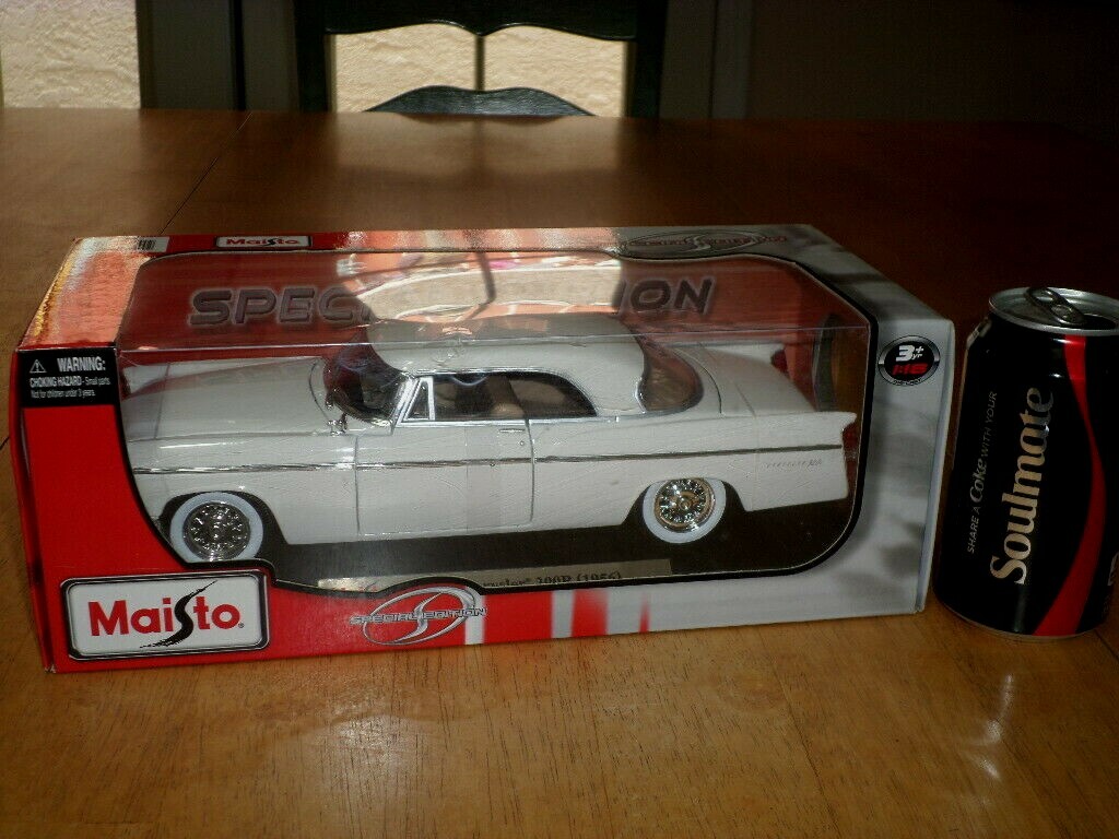 Maisto Chrysler 300B (1956) ミニカー Maisto 1956 Chrysler