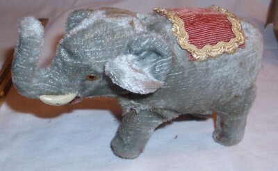 * vintage elephant ❀ * もふもふ 小さな 象さん THE ELEPHANT WALKING TIN WIND UP TOY JAPAN 1930s BOXED WORKS | eBay