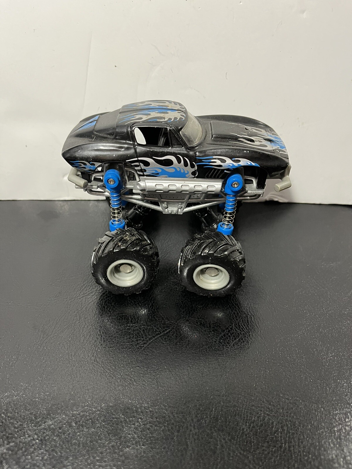 Picture 1 of 2