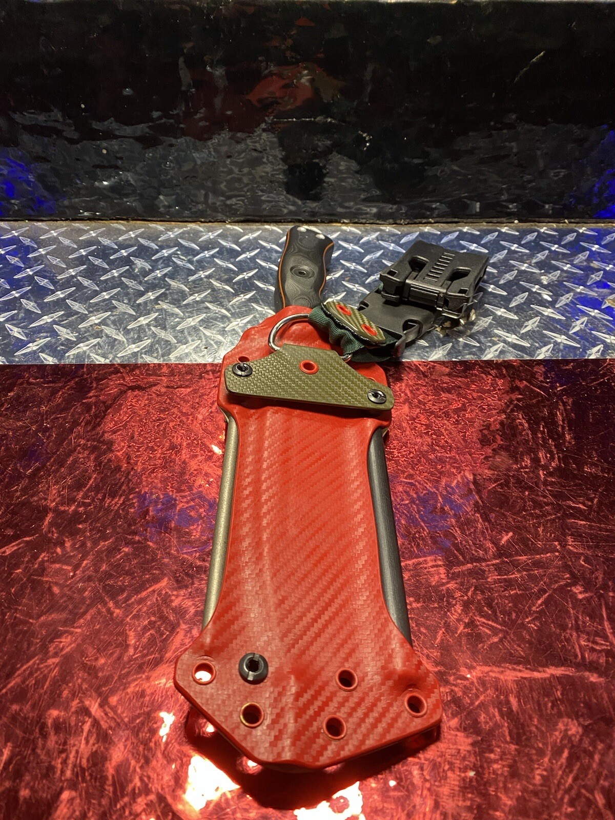 TOPS Operator 7 Dangler Kydex Sheath W/ 400grit Rod & Ferro(Knife Not