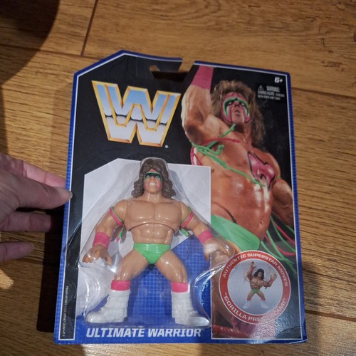 WWE MATTEL RETRO SERIES 1 - ULTIMATE WARRIOR 2 MOS...