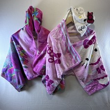 Lot Of 2 Girls Hooded Towels Hello Kitty Trolls Pink Graphics