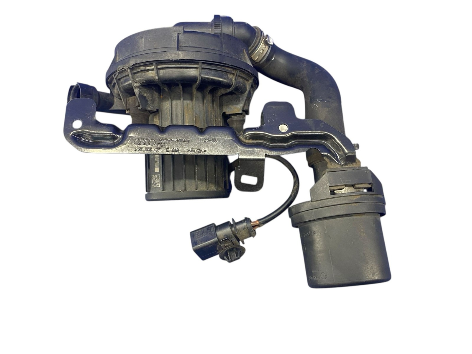 2017-2023 AUDI R8 HURACAN R8 AWD 5.2L REAR LEFT SECONDARY AIR INJECTION PUMP OEM