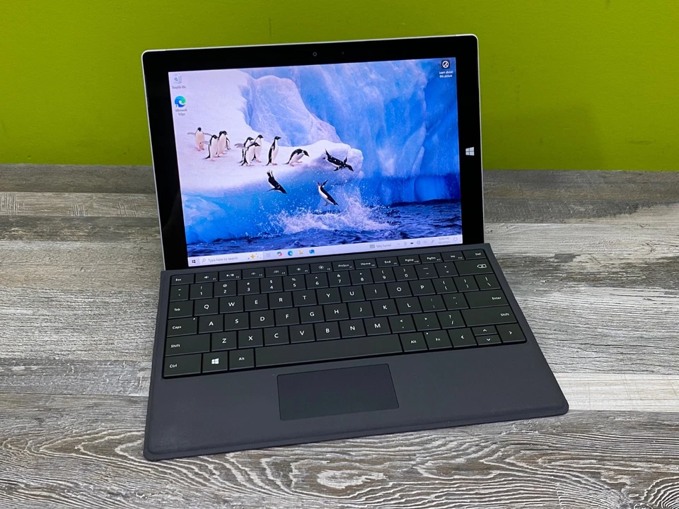 Microsoft Surface Pro 3 1645 Intel Atom X7 Z8700 4 GB Ram 128 GB SSD Windows 10 Foto 3 de 4