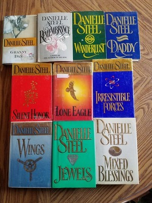 10 Danielle Steel Hardcover Books JEWELS WANDERLUST REMEMBRANCE DADDY GRANNY DAY