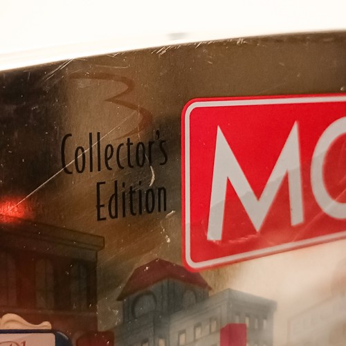 MONOPOLY Board Game SEALED Collectors Edition 2001 Embossed Metal Car Tin - Picture 6 of 6