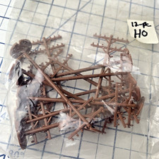 HO Scale 12 Piece Telephone Poles Set