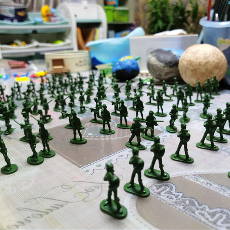 100Pcs Plastic Army Men Set Military Playset Plastic Toy Soldier Figure Kids Toy - image 4 of 4