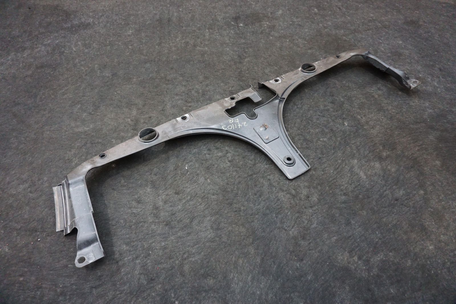 Front Engine Trim Bay Latch Cover Panel OEM 82458500 Ferrari California 2012-14
