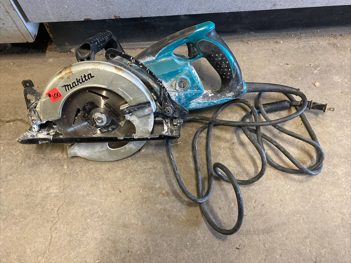 Makita Sierra hipoide 5477NB 7-1/4