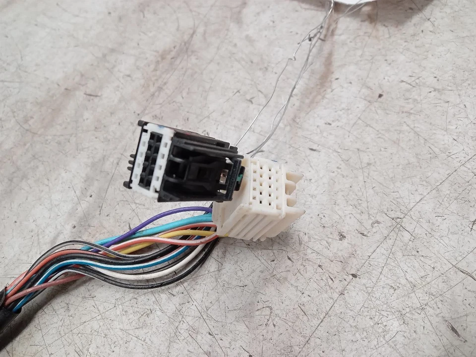 Used Right Door Mirror fits: 2007 Gmc Yukon Power w/o integral turn signal opt D Foto 2 de 4