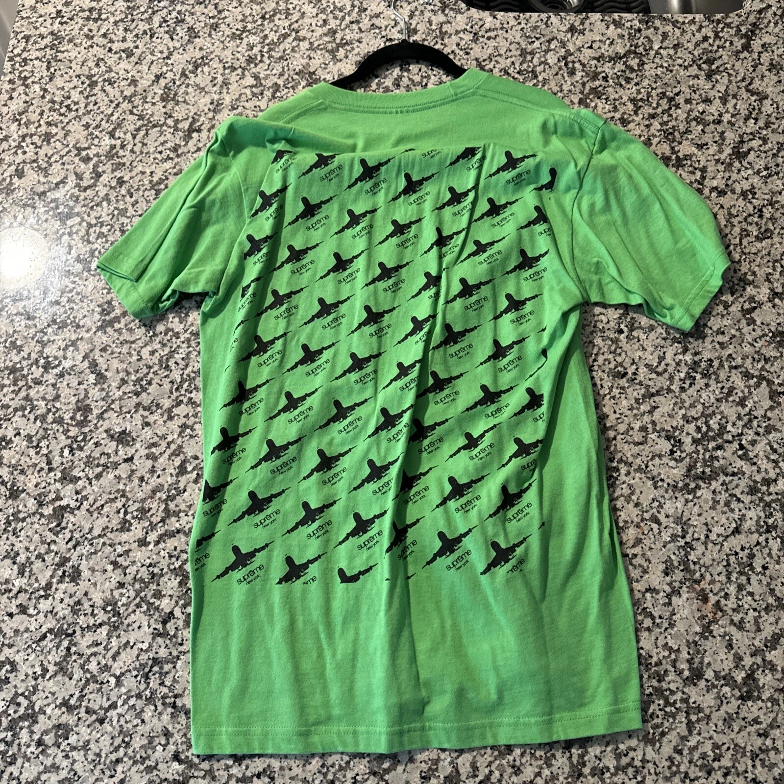 Tee shirt Supreme New York Plane rare vintage vert taille L porté une fois ! Street Wear