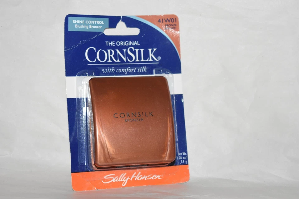 NIP Sally Hansen Cornsilk 41W01 shine control blushing bronzer Bronze - Image 2 of 3