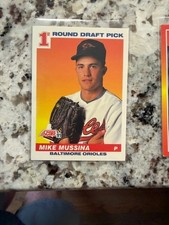 1991 TOPPS SCORE MLB BASEBALL 1st RD PICK ROOKIE CARD ORIOLES MIKE MUSSINA #383. rookie card picture