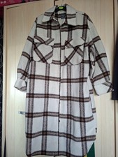 Ladies Shaket Size M