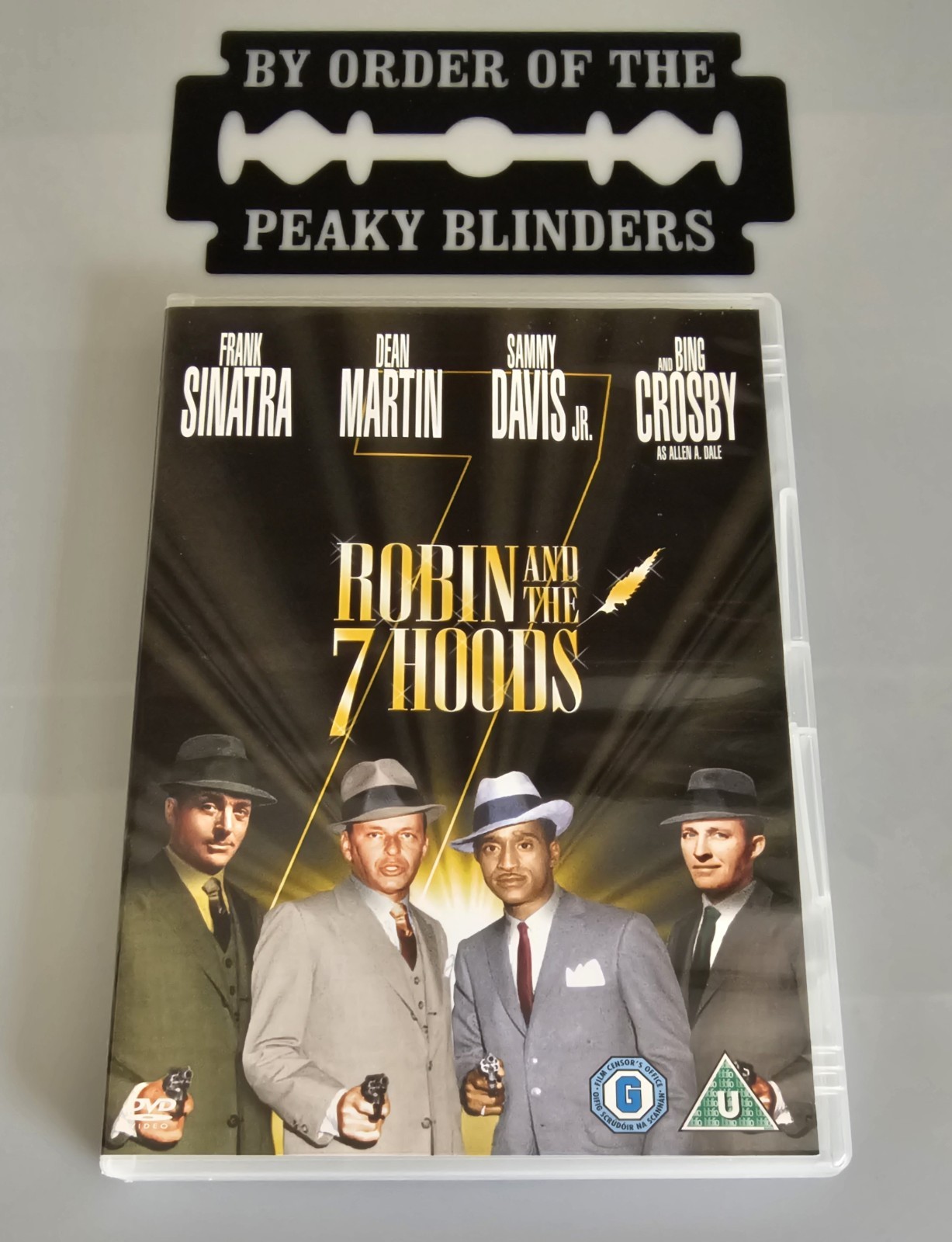 ROBIN AND THE 7 HOODS DVD