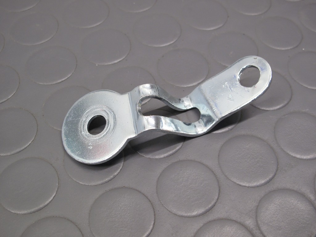 APRILIA RS 125 EXTREMA RS125 STAFFA CARENATURA INF. LOWER FAIRING BRACKET #3