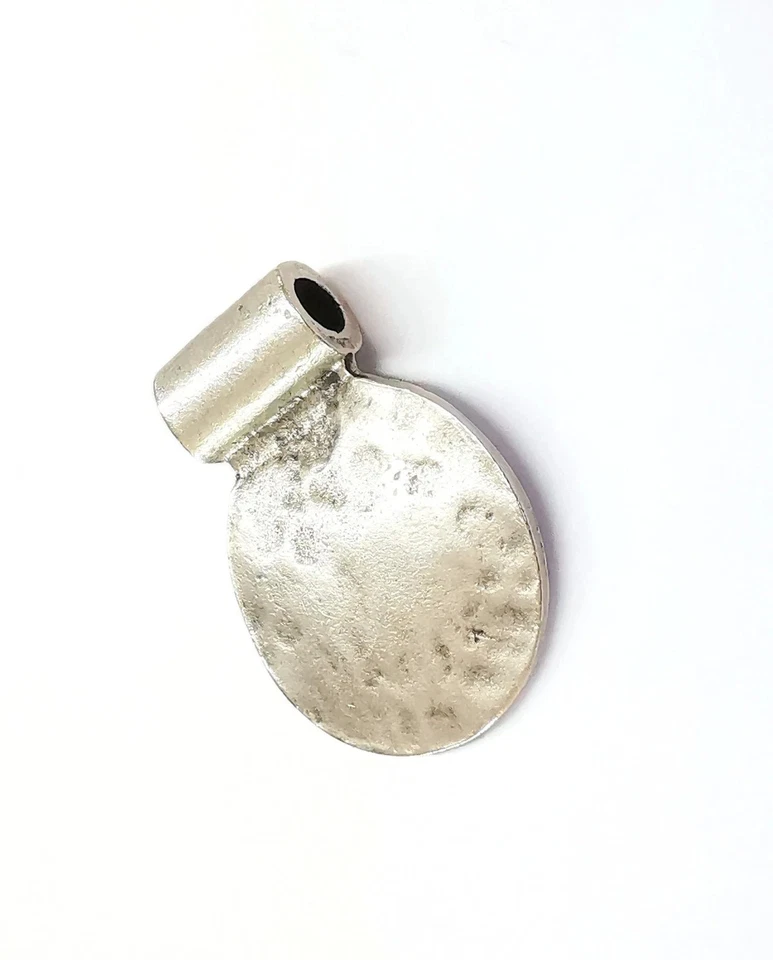 Ciondolo unisex in argento sterling 925 martellato (44 x 33 cm) - Immagine 3 di 4