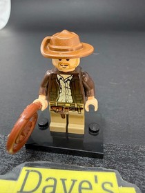 Lego Indiana Jones iaj001 Minifigure With Multiple Accessories WRONG HAT