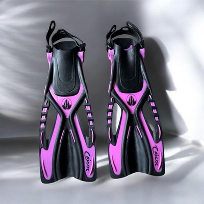 Akona Caicos Fins Size L/XL Magenta & Black