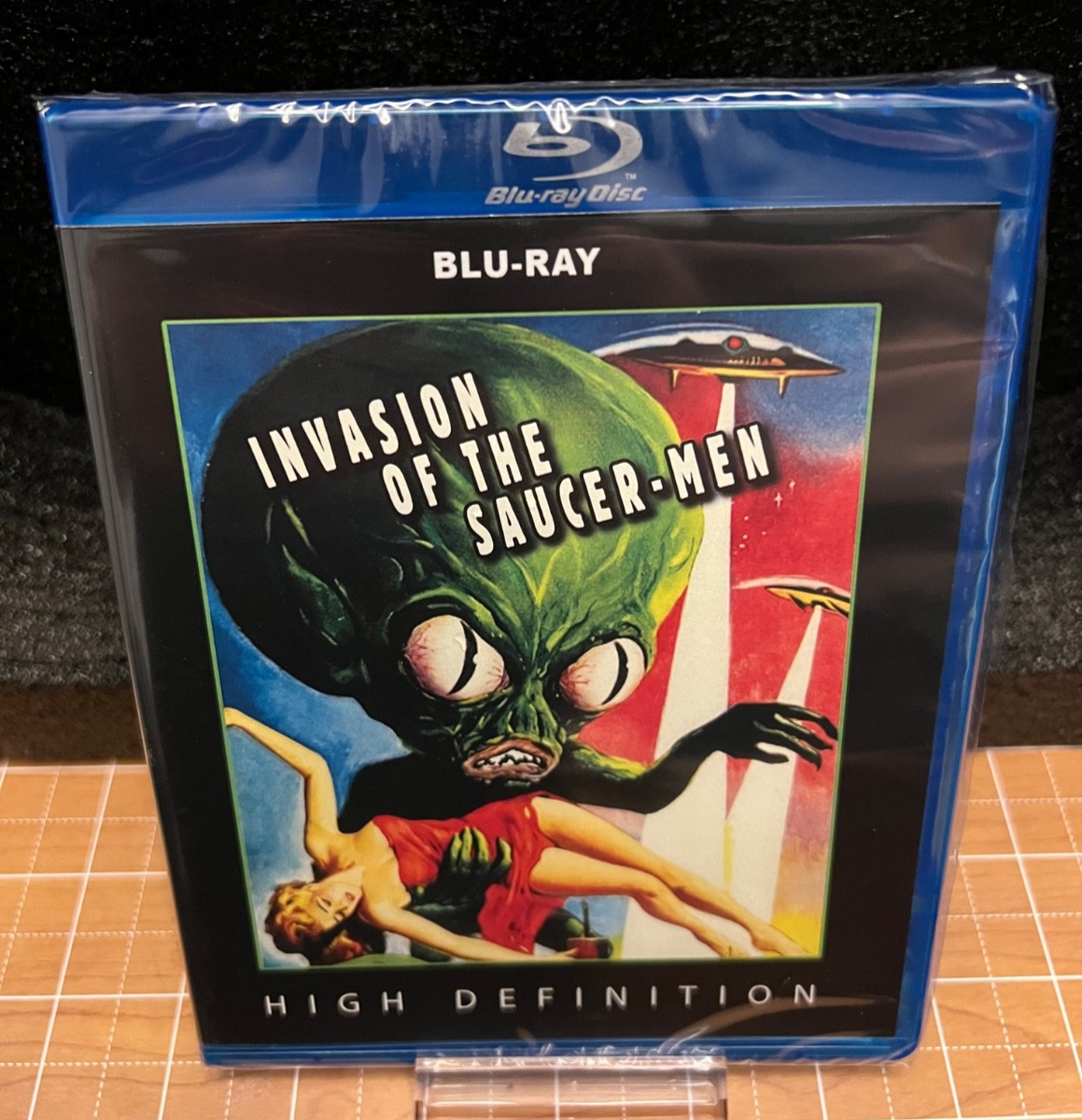 Invasion of the Saucer Men 1957 Blu-ray - Brand New Sealed (2D blu