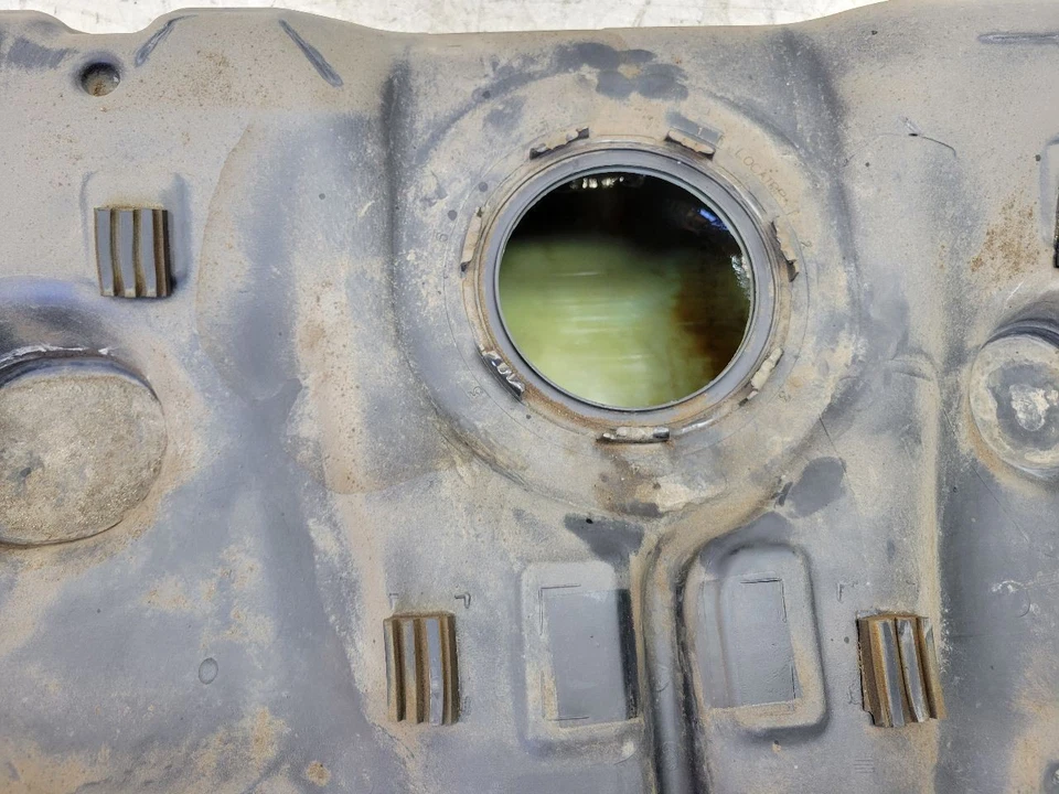 Hyundai Elantra 2011 2012 2013 2014 2015 2016 tanque de gasolina 1,8 L tanque de combustible 311503X610 Foto 3 de 4