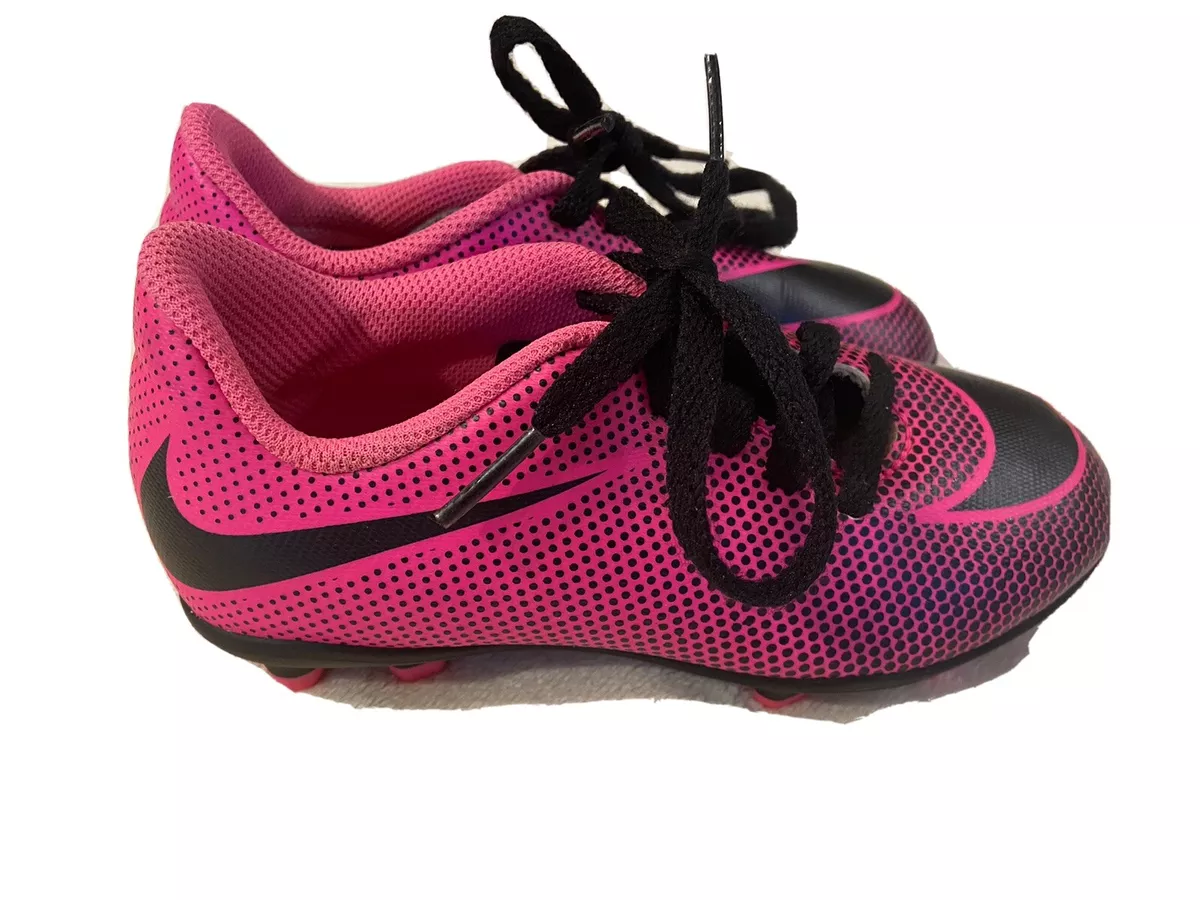 Desde Desaparecido entrevista Nike Bravata Pink and Black Girls Soccer Cleats 10c | eBay