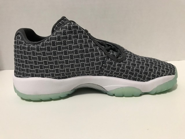 air jordan future low bg