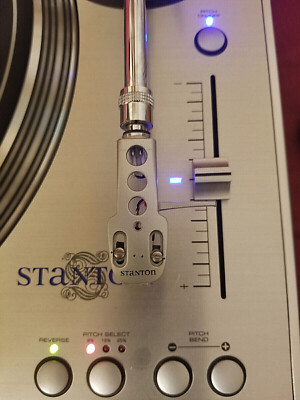 【ジャンク品】Stanton STR8-90 2台 & EX-26 セット ジャンク品】Stanton STR8-90 2台 & EX-26 セット DJ機材