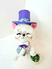 Annalee EASTER MOUSE with Top Hat, Vest and Easter Egg Basket Figure. Adorable.