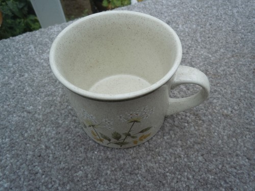 Royal Doulton Will o the wisp cup 7.5 x 8.5cm - Picture 5 of 7