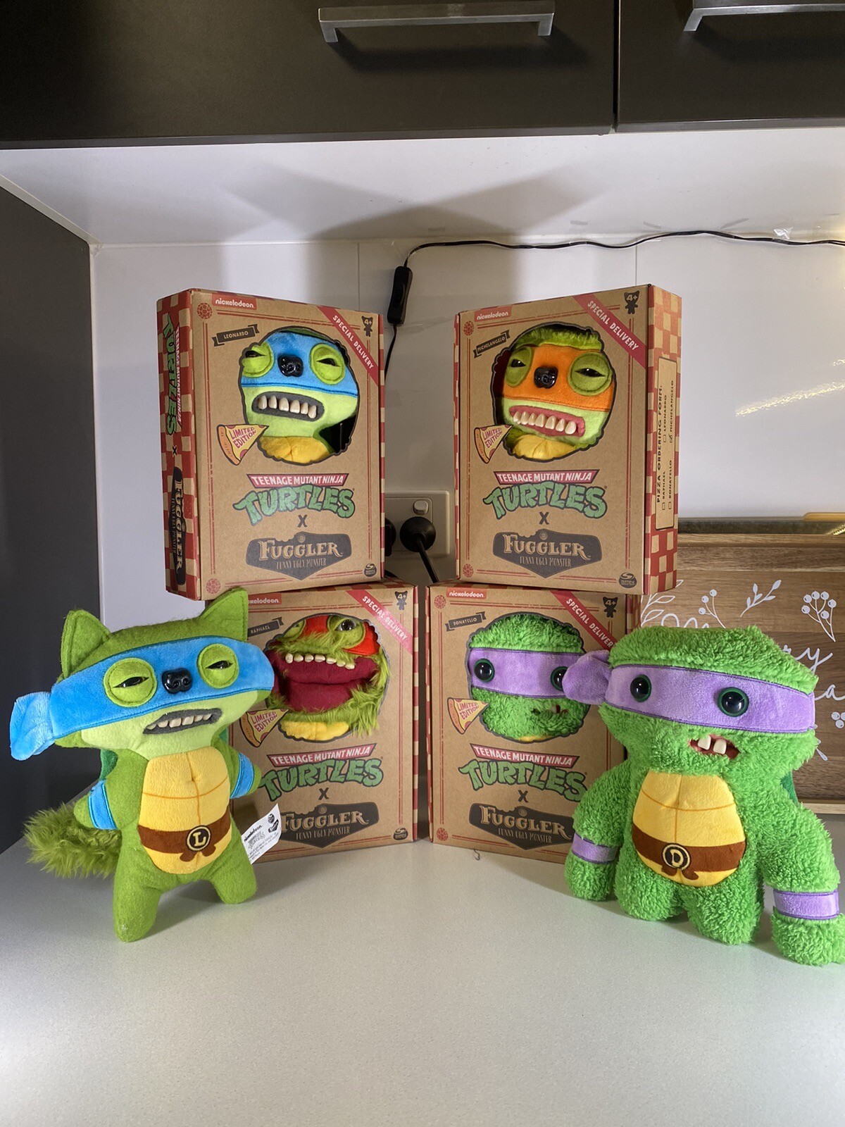 ファグラー タートルズ Fuggler 4体セット ドナテロ海外限定品