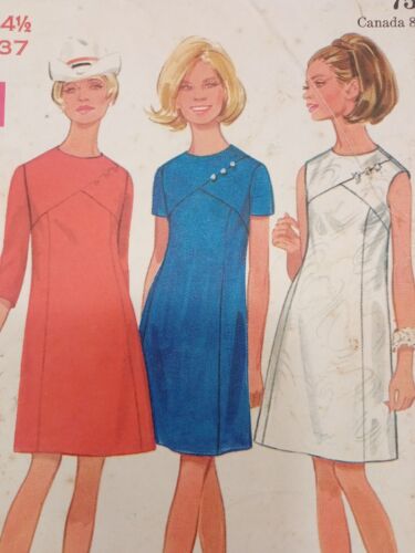 BUTTERICK 4970 VTG 60s Dress Semi-fit Jewel Neckline Variations 14-1/2 UNCUT Sew - Picture 4 of 9