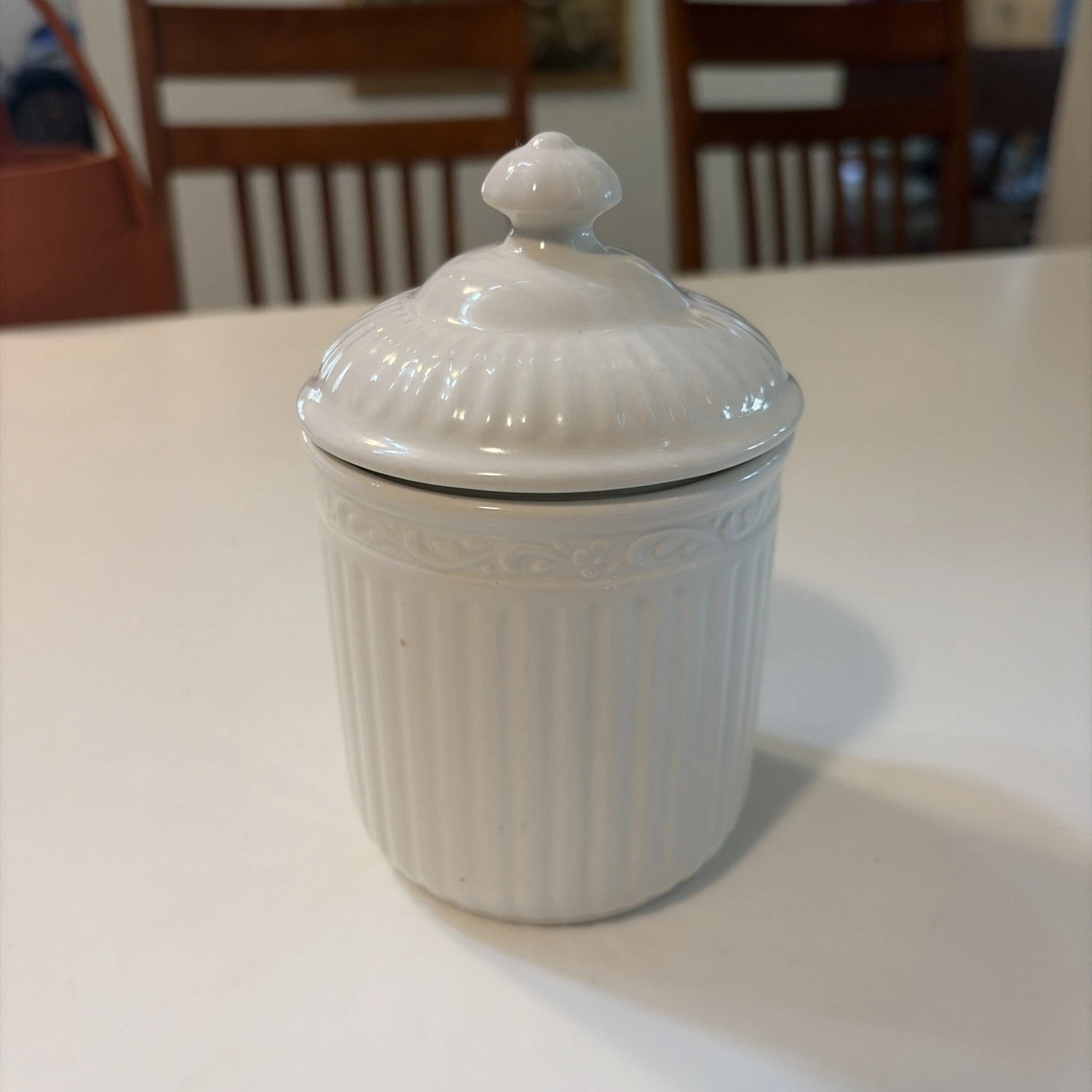 Canister Mikasa Italian Countryside Dd 900 5.5 x 3.25
