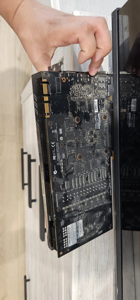 Tarjeta de gráficos EVGA NVIDIA GeForce GTX 780 TI Classified (03G-P4-2887-KR) GDDR5 Foto 2 de 4